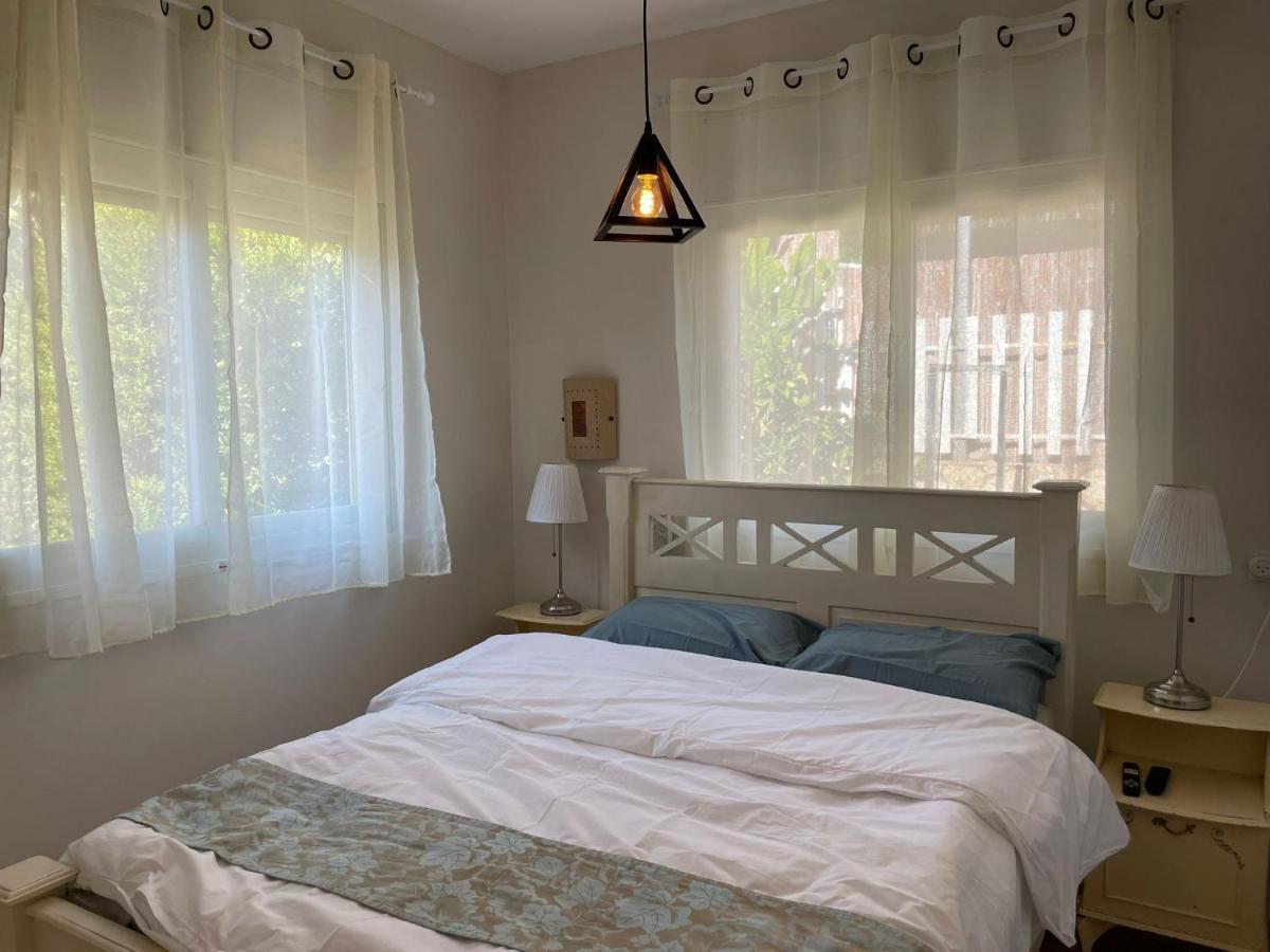 Alma Bahar - Charming 2 Bdrm House With Garden עלמה בהר - דירת אירוח בלב גן פורח * Zichron Ja’akow